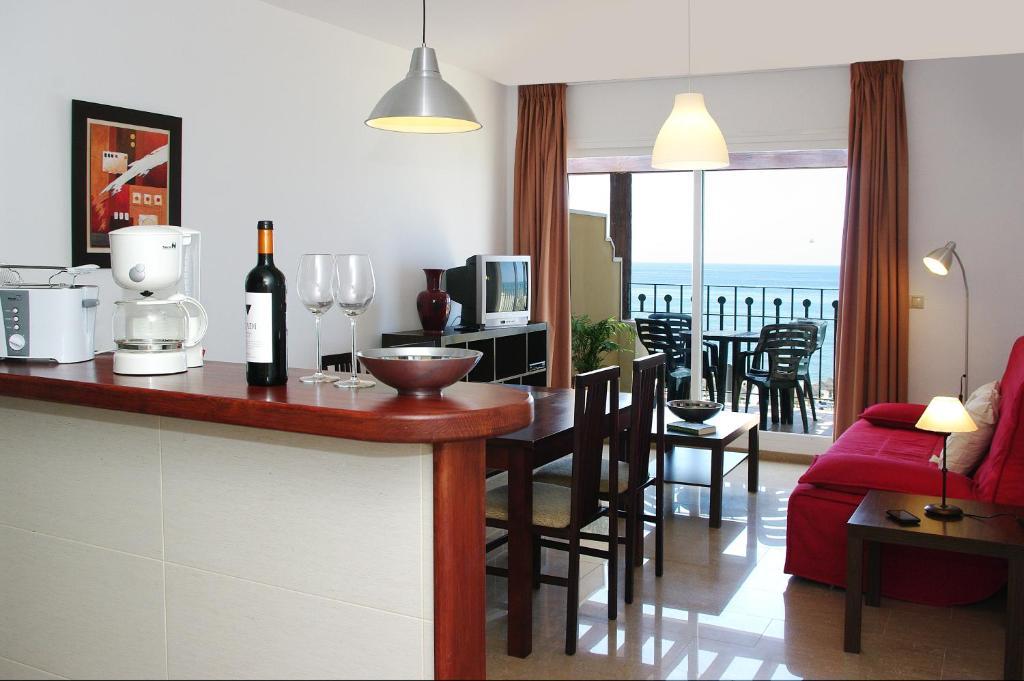 Apartamentos Euromar Playa Torrox Oda fotoğraf